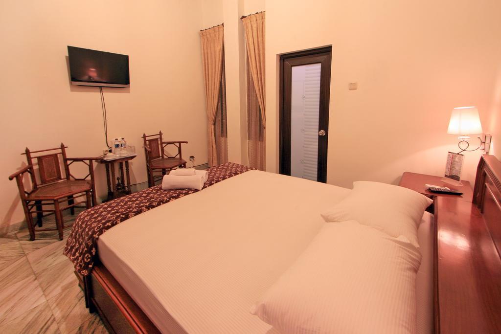 D Ajenk Boutique Guesthouse Kejayan Habitación foto